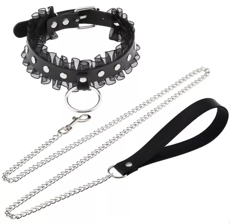 Frany Black Collar