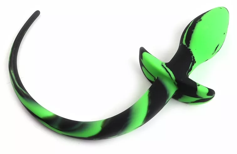 Plug Hundeschwanz Silikon Dog Tail 7,5 x 3,1cm Grün Schwarz