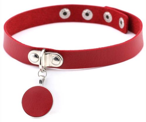 Round Moon Choker Red