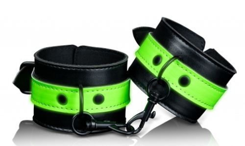 Phosphorescent Wrist Cuffs Glow
