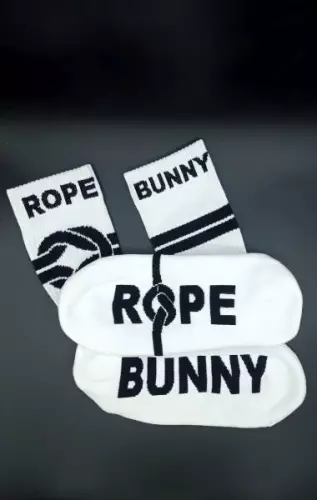 Weiße Socken BUNNY ROPE Sk8erboy – 6/10