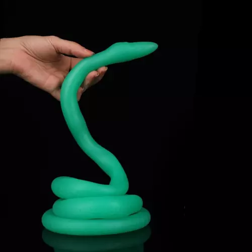 Lange dildo Ultra Snake 120 x 2.7cm Groen – 1/3