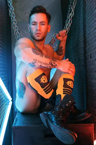 Hypnotix High Socks Black-Orange – 5/5