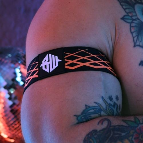 Brassards Revolution Orange neon