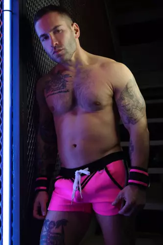 Revolution Short Neonrosa – 3/9