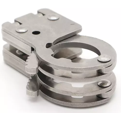 Fingy Restrict Jointed Thumb Cuffs Metal – 11/13