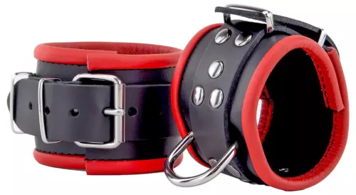 Leder-Handschellen für Handgelenke Schwarz-Rot – 7/11