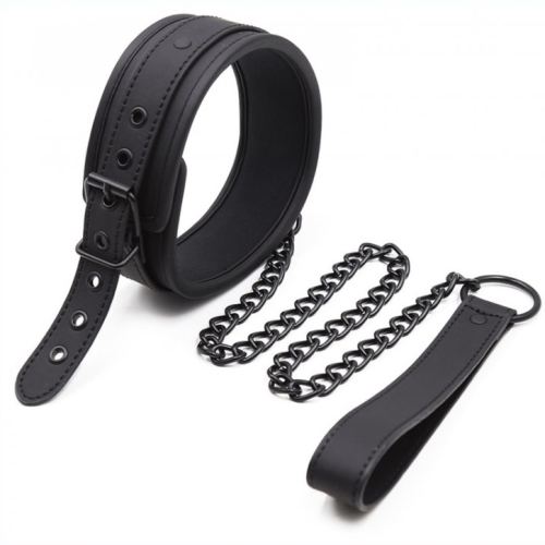 Submission Collar with Leash Black