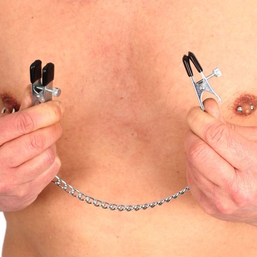 Nippelklemmen aus Metall mit Kette