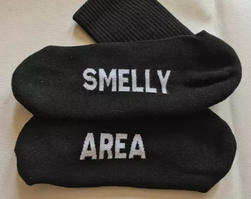 Socken SMELLY AREA Schwarz – 8/10