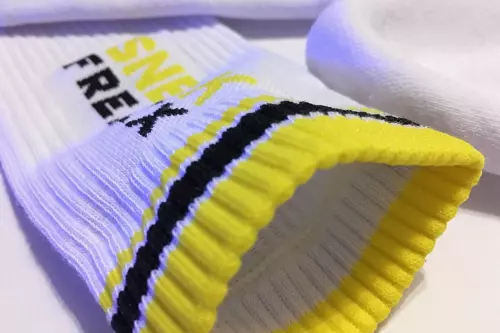 Socken STINKY SOXX Weiß-Gelb – 10/12
