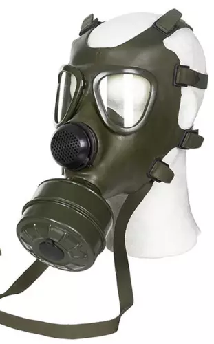 Gasmaske MP74 mit Filter und Tasche – 1/2