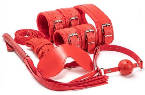 BDSM Set 7 Pieces Wicked Red