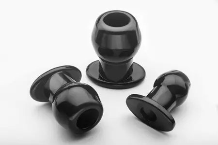Ass Tunnel Plug Silicone Zwart Medium 7 x 5.2 cm – 3/9