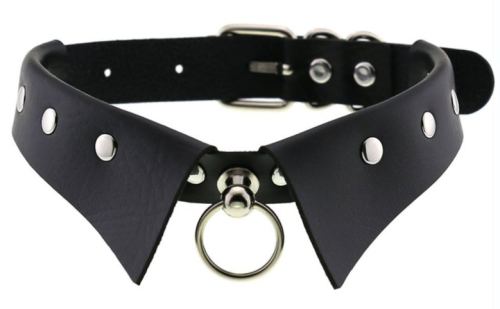 GOTHIC RING Collar Black